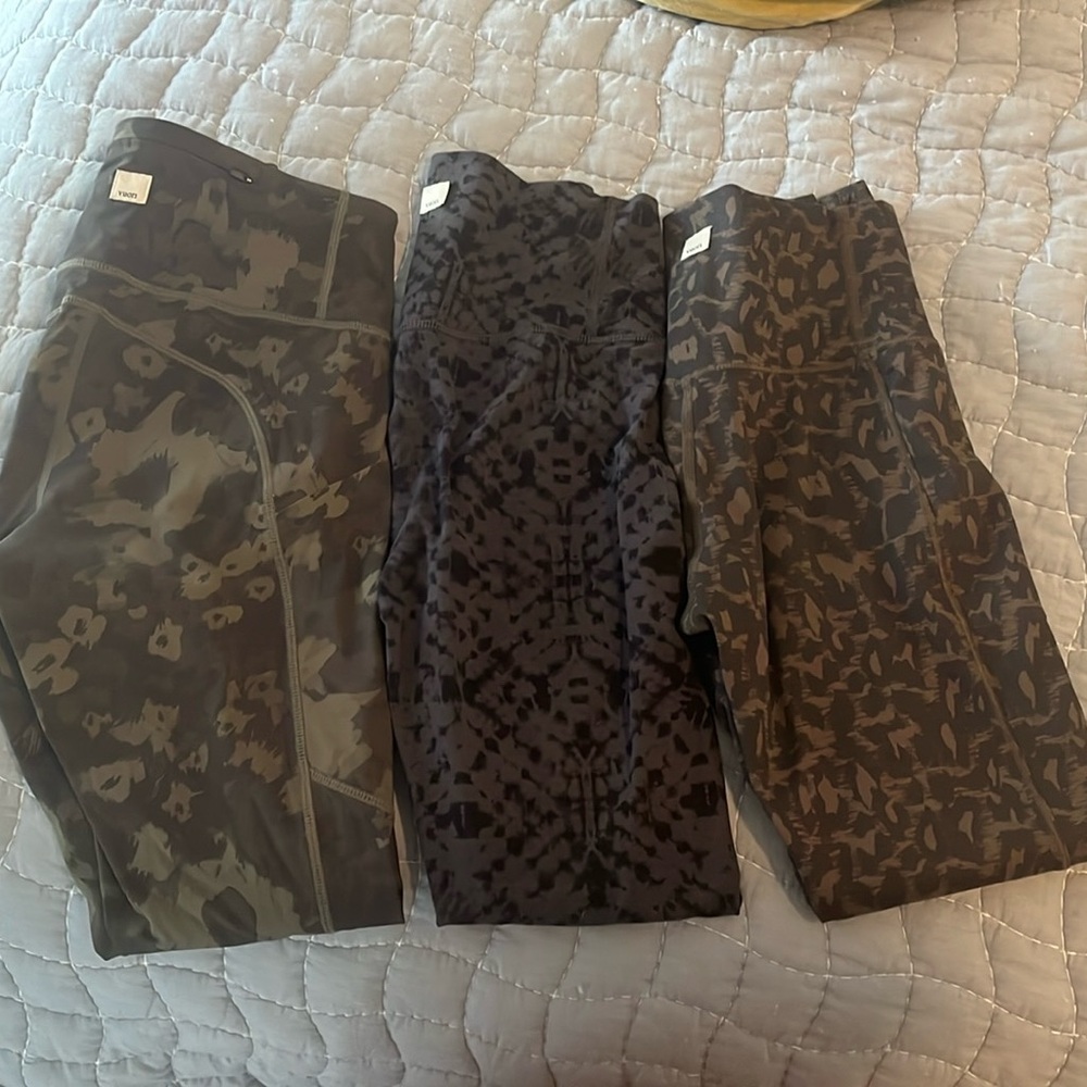 3 pair Vuori leggings all xs